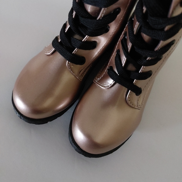 Girls Rose Gold Faux Leather Mid-Calf Lace Up NWT Combat Boots Lug Sole 13 - Picture 5 of 11